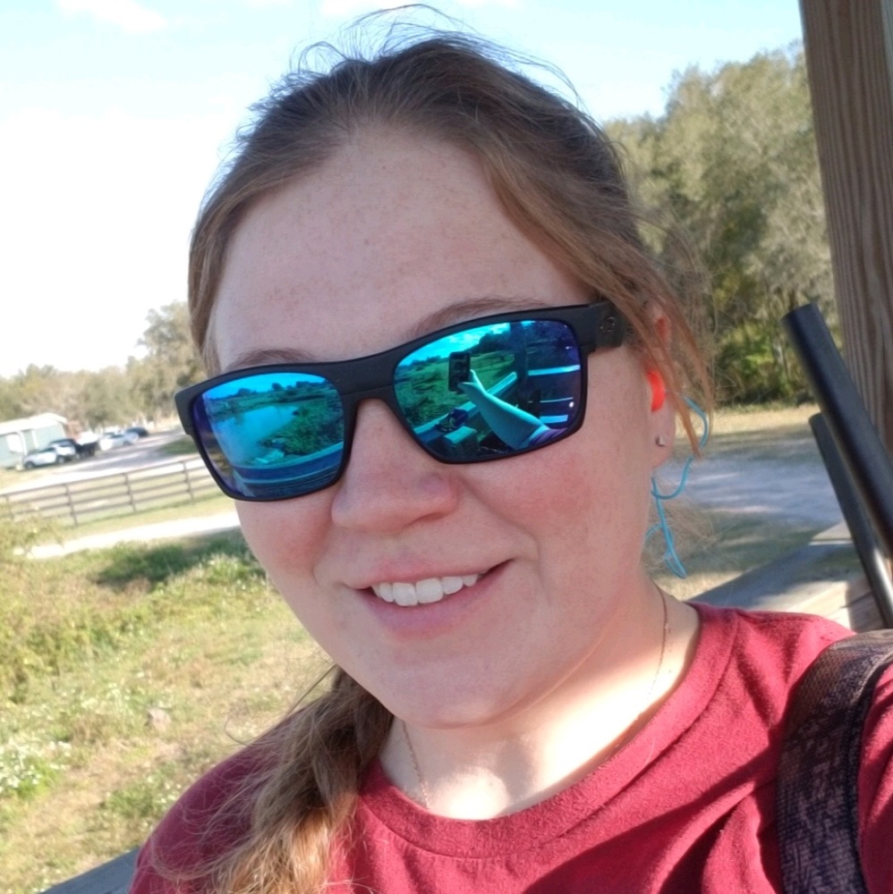 Meet your Posher, Hayley